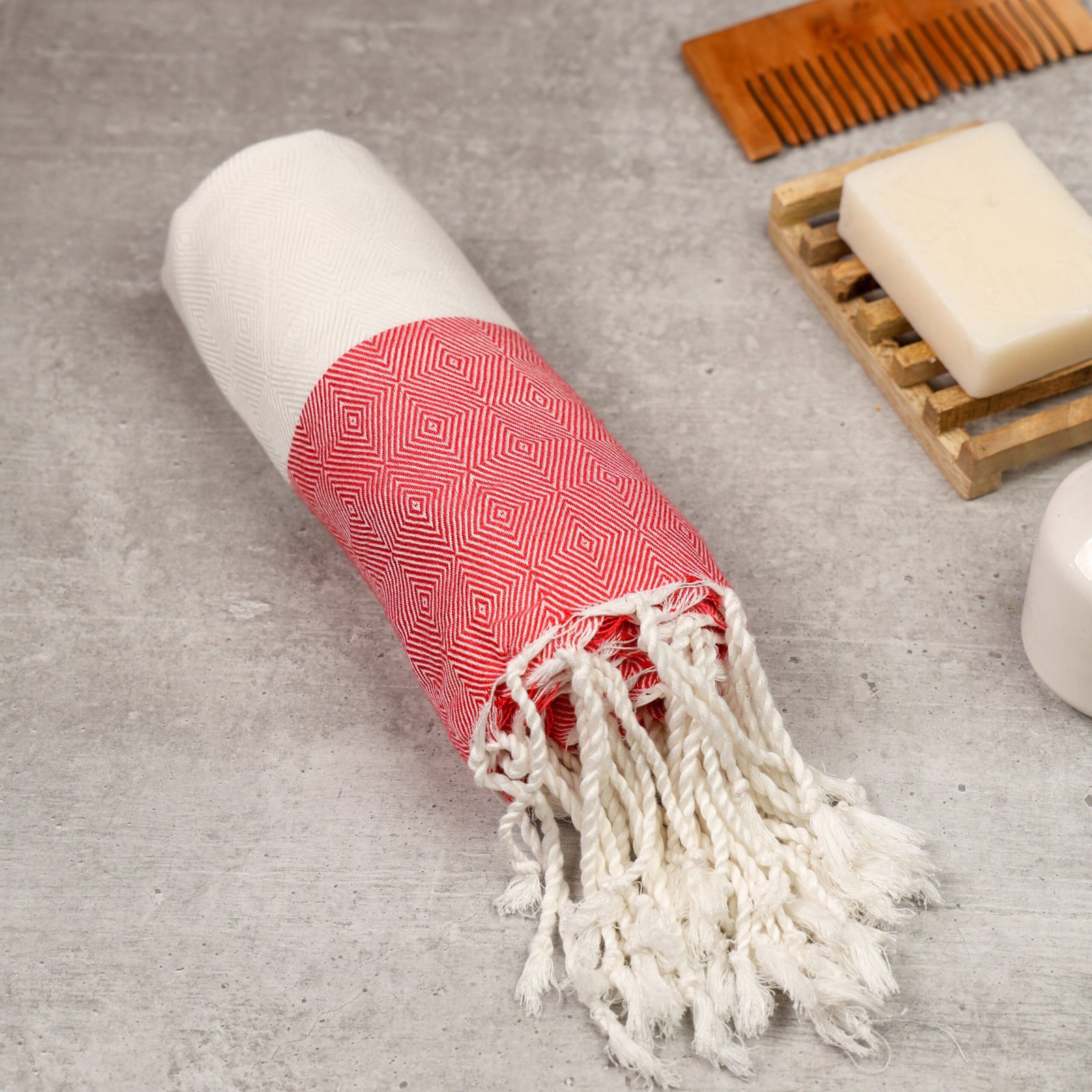ZAHYA 100% Pure Bamboo Bath Towel - Turkish Style - Red