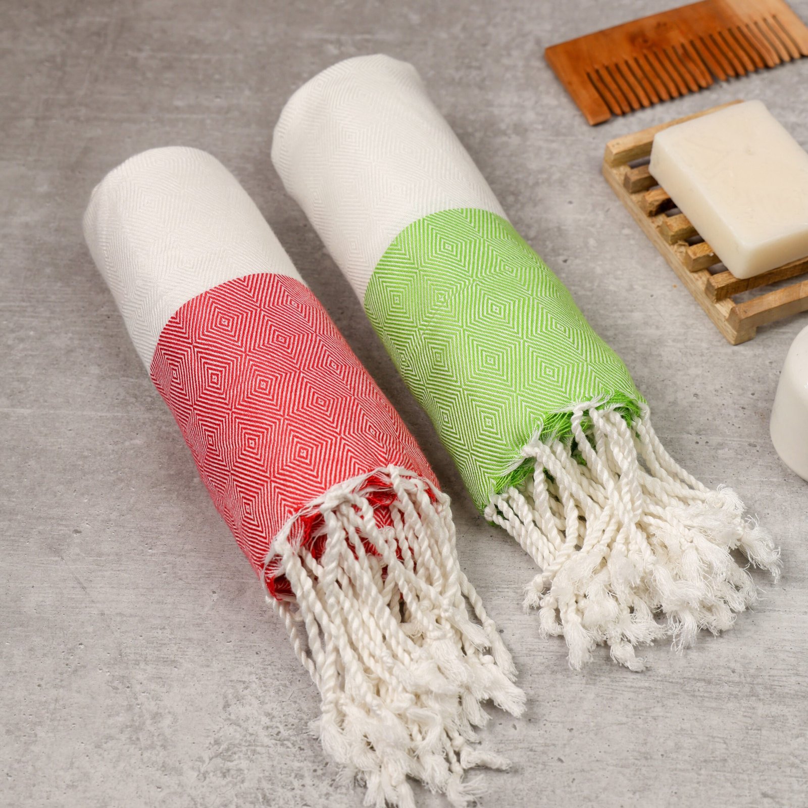 ZAHYA 100% Pure Bamboo Bath Towel Set - Turkish Style - Red & Green