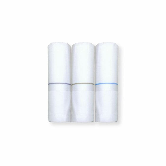 White 45x45 cm cotton handkerchief neatly folded on a neutral background.